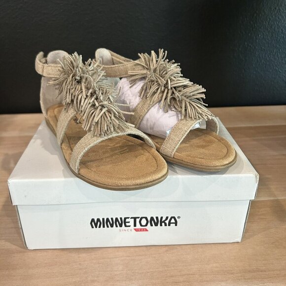 NEW Girls 3 Natural Fabric Minnetonka Eloise Strap Pom Pom Fringe Sandals w Box - Picture 5 of 5